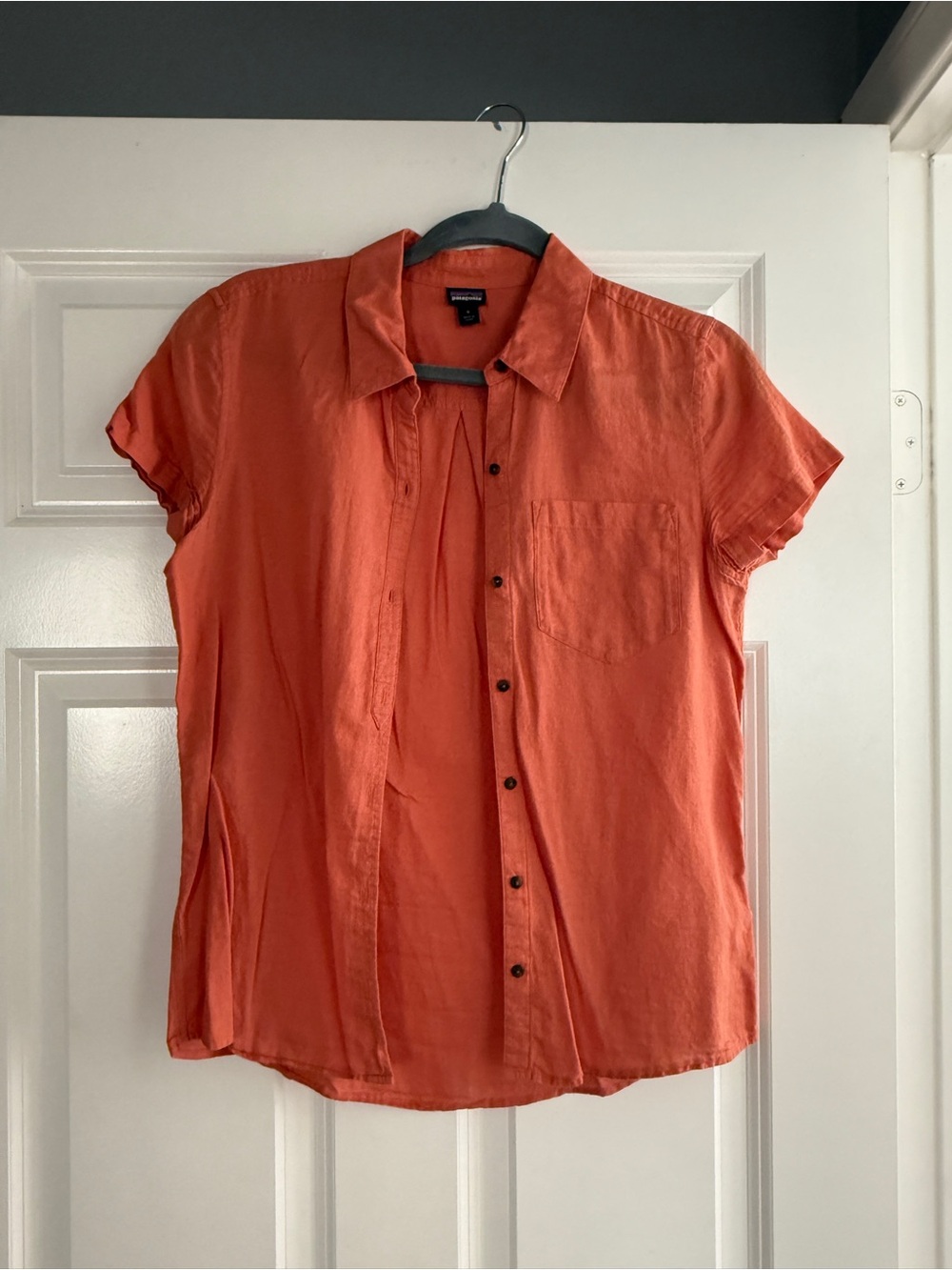 Patagonia Lightweight Orange Short-Sleeve Button-Up Top